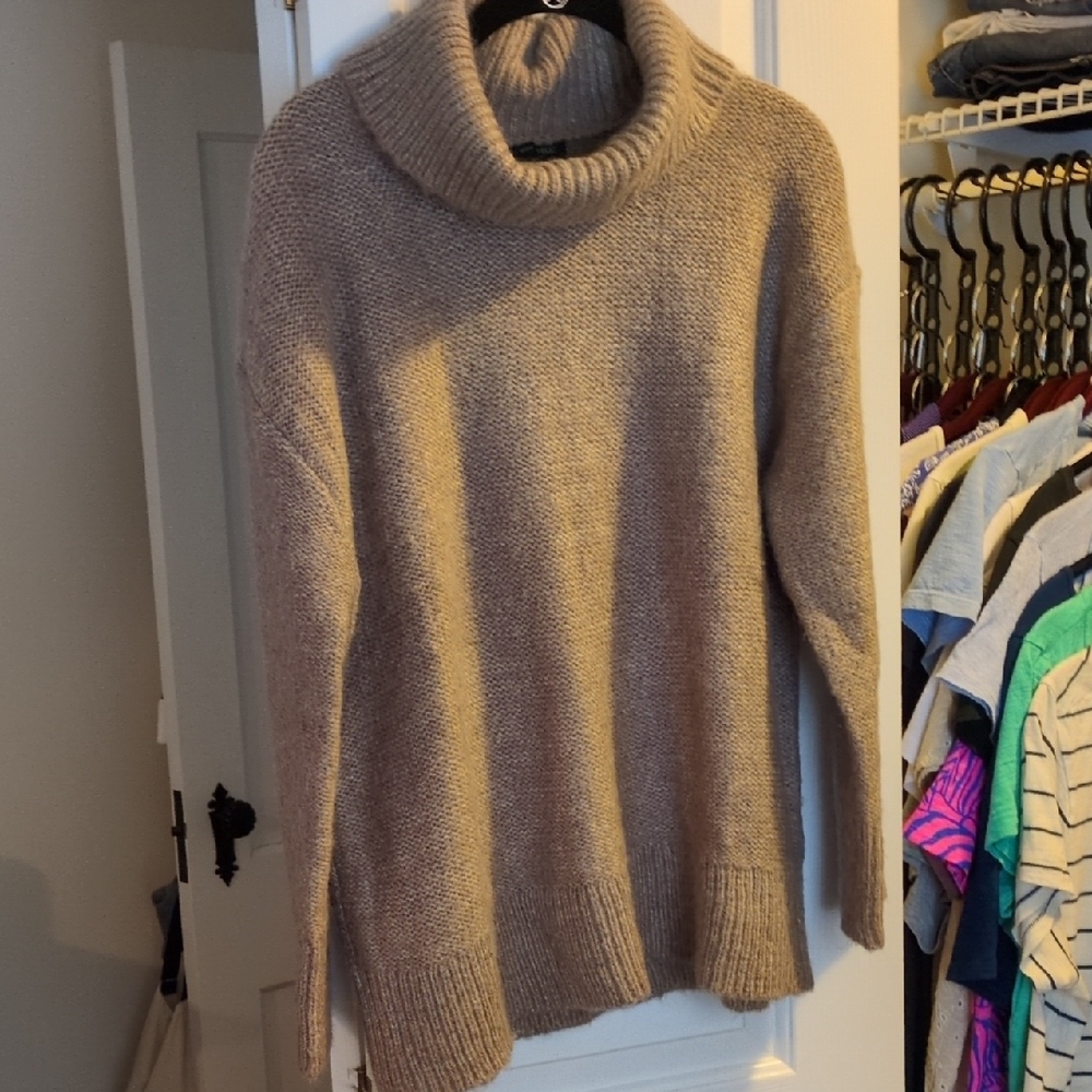 Banana Republic Tan Turtleneck Sweater Poly, Wool, Alpaca